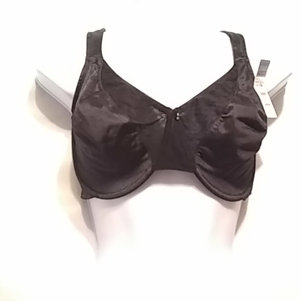 COPY - NWT Curvation Bra Size 40 Black Unline Und…